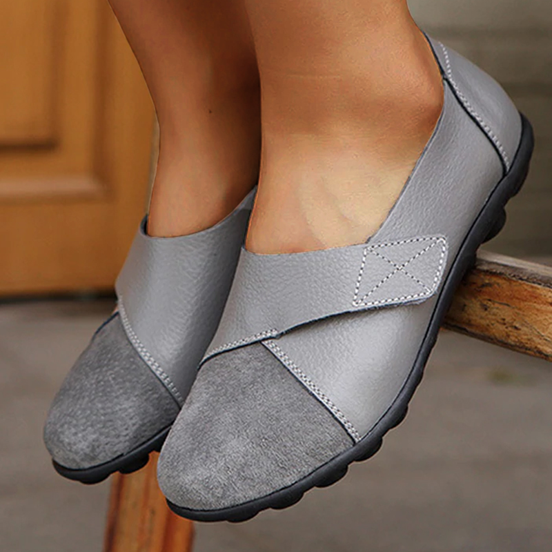 Clara | Women's Slip-On Round Toe Leather Loafer